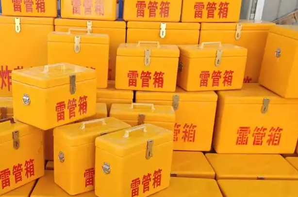 石屏矿用炸药箱和雷管箱的运输安全指南